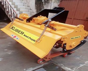 Polished 5.5ft Kuber Mild Steel Rotavator for Agricultural Purposes