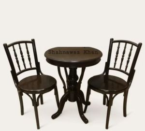 Round Pedestal Table with Spindle Back Chairs