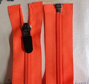 Plain Polished Metal CFC Jacket Zipper, Color : Multicolor for Clothing