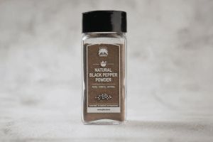 Peppery Natural Black Pepper Powder for Culinary Seasoning
