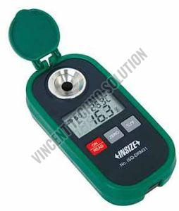 Plastic Metal Insize Digital Refractometer, Power Source : Battery