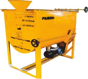 Electric Automatic Mild Steel 250-300 Kg/HR Feed Mixing Machine