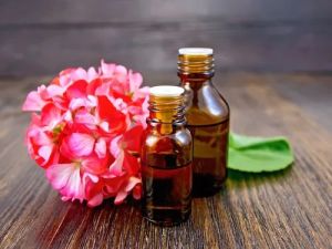 Pure Geranium Essential Oil, Extraction Method : Steam Distillation