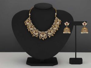 Elegant Kemp Jewellery Matte Gold Polish Designer Kemp Short Necklace Set