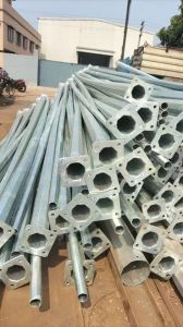 Galvanized Aluminium Street Light Pole, Color : Silver