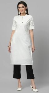 Women White Knee Length Cotton Kurti, Sleeve Type : Half Sleeve