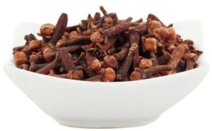 Brown Dry Cloves, Packaging Type : Sealed Packet