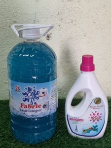 Fabric Liquid Detergent, Color : Blue for Cleaning
