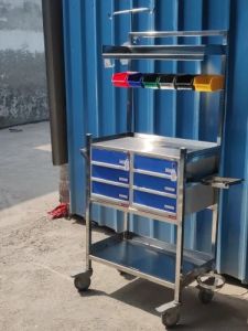 Polished Stainless Steel Crash Cart, Brand Name : Lifeline Universal