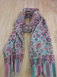 Ladies Kani Pattern Fine Wool Cutting Stole