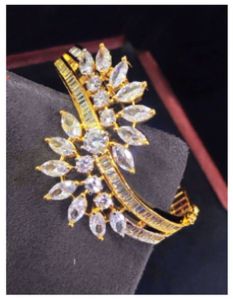 Gold Plated Stone Openable Bracelet