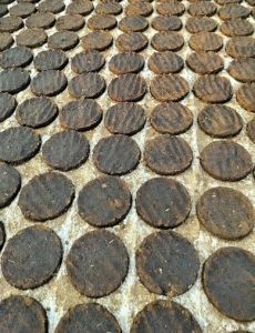 Pure Desi Cow Dung Cakes, Color : Brown for Agriculture