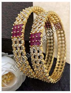 Metal Alloy Glossy Trending Modern Designer Bangles, Color : Golden