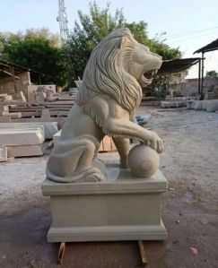 Polished Plain Sandstone Lion Statue, Color : Grey for Garden, Office