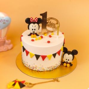 Mickey Mouse Cake