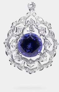 Exceptional Violet Oval Shaped 3.81 Carats Women Tanzanite Pendant with Chain