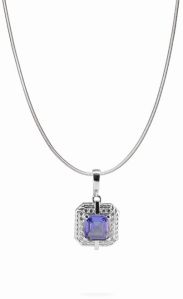 Moderate Blue Octagon Shaped Tanzanite 1.61 Carats Women Pendant