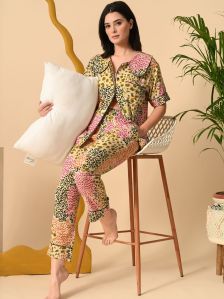 Women Vibrant Print Rayon Sleep Set