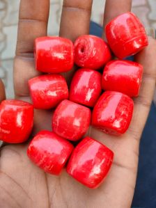 Plain Polished Red Round Glass Beads, Packaging Type : Box