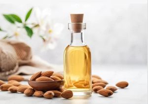 Almond Oil, Packaging Size : 50 Ml, 100 Ml, 200ml