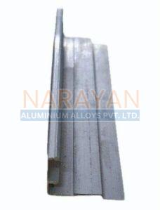 Polished Silver 22mm Aluminium Door Sections, Thickness : 5-10mm