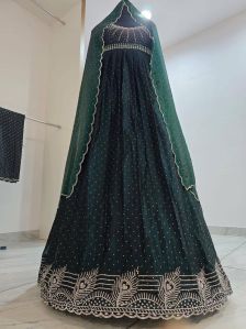 Ladies Unstitched Green Designer Bridal Lehenga Choli