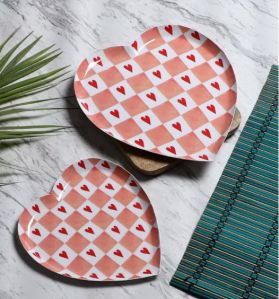 Design Collection Metal Heart Shape Tray, Color : Multicolor