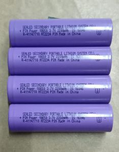 18650 Li-ion 2200mAh 3.7v Lithium Rechargeable Battery