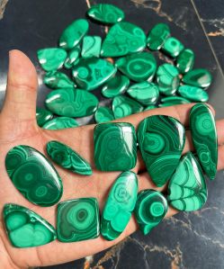 Gemstone Polished Malachite Cabochons, Color : Green for Jewelry