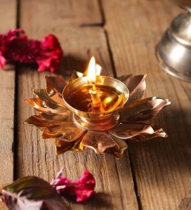 Polished Diwali Copper Brass Louts Diya Antique, Modern Multisize