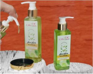 Aloe Vera Shampoo, Packaging Type : Bottle for Hair Cleansing