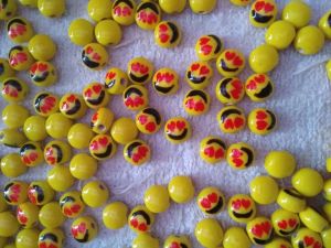 Heart Shape Smile Glass Beads, Specialities : Heart-shaped