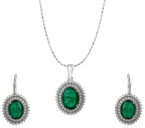Beyond Emerald And Double Diamond Women Pendant And Earrings Set