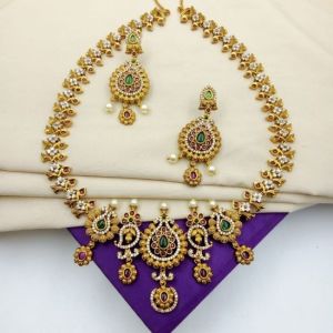 Women Short South-Necklace-O-2739