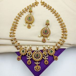 Women Short South-Necklace-O-2739-Black mat-Multi