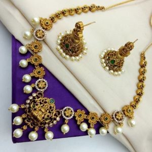 Women Short South-Necklace-O-2754-Black mat-WHITE GREEN