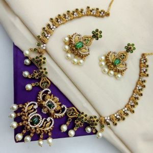 Women Short South-Necklace-O-2756-Black mat-WHITE GREEN