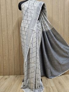 WHITE & GREY KANTHA STITCH SILK SAREE