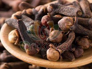 Raw Dry Cloves For Cooking