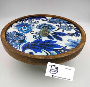 Round Decorative Wooden Cake Stand