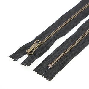 Close End Black Metal Zipper
