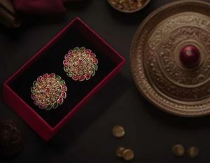 Women Mg Simulated Ruby And Green Studs