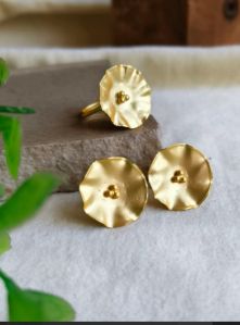 gold-plated Floral Stud Earrings Set