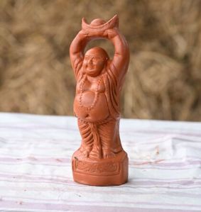 Clay Kubera Statue, Home