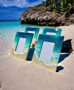 Smooth Finish Resin Picture Frame, Shape : Rectangular