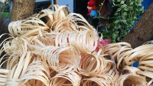 BAMBOO cup holder, Brand Name : 99 GOLD DATA Drinking