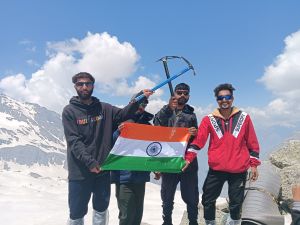 Indrahar Pass Trek