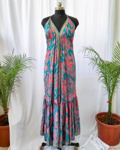 UNDEFINED COLORS PRINTS Silk V-neck Boho Maxi Dress FREE SIZE LARGE