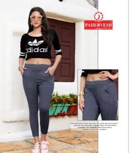 Plain Ladies Rayon Lycra Pant, Packaging Type : Black for Daily Wear