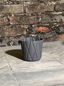 Black Medium POT id-106